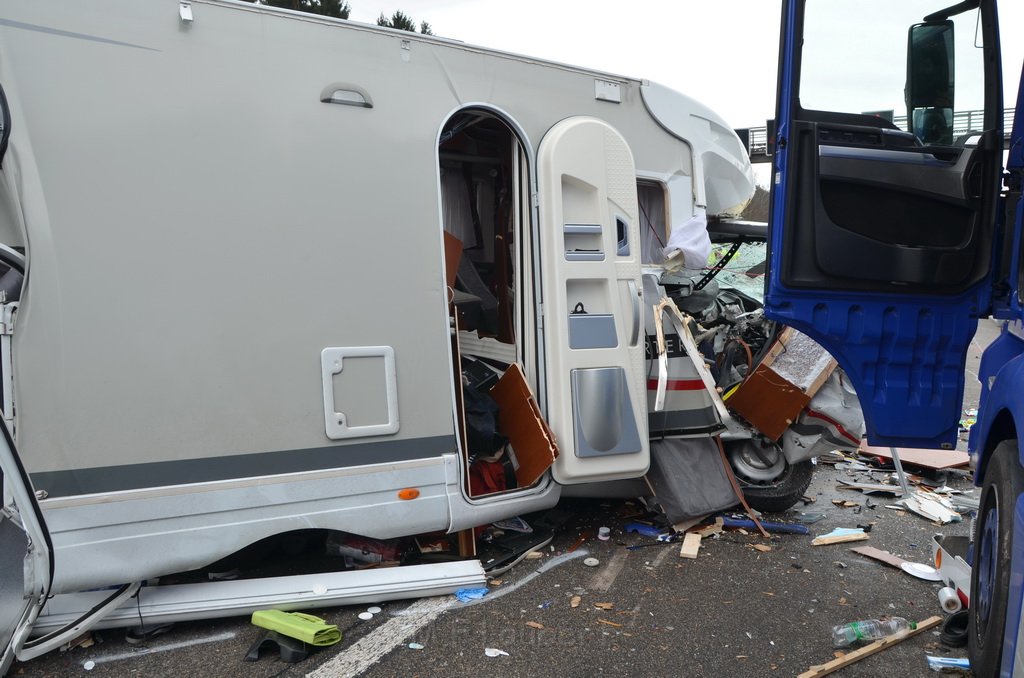 Schwerer VU A 1 Rich Saarbruecken kurz vor AK Leverkusen P129.JPG - Miklos Laubert